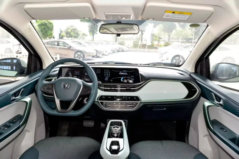 
								Changan Benben E-Star full									