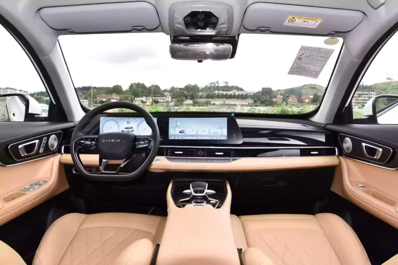 
								Chery Tiggo 8 PRO full									