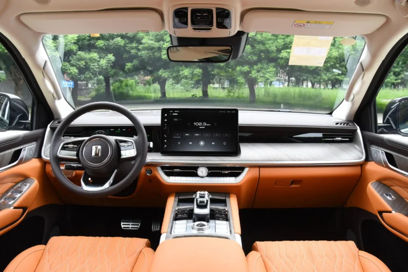 
								GWM Tank 500 Hi4-T full									