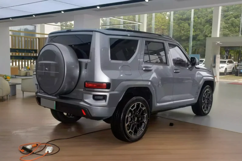 
								GWM Tank 700 Hi4-T full									