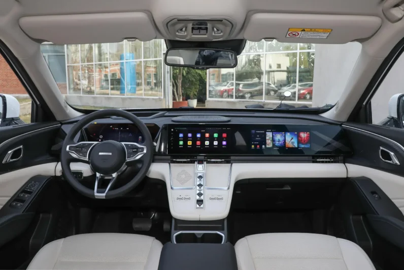 
								Haval Xiaolong Max full									