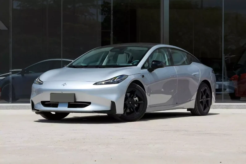 
								GAC Aion Hyper GT full									