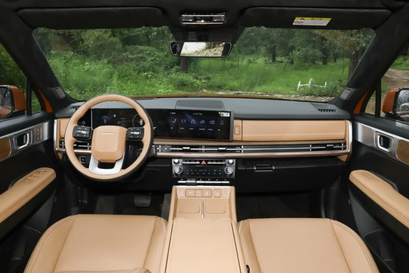 
								Hyundai Santa Fe full									