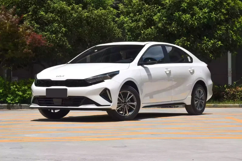 
								Kia K3 full									
