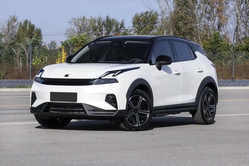 
								Lynk & Co 06 EM-P full									