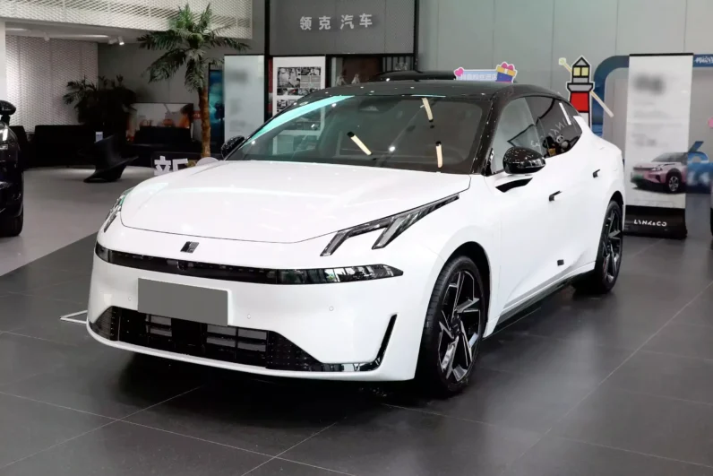 
								Lynk & Co 07 EM-P full									