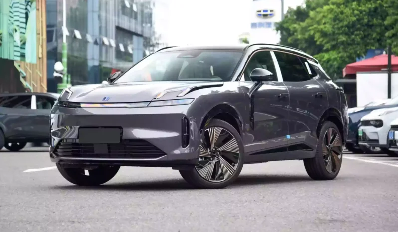 
								Lynk & Co 08 EM-P full									