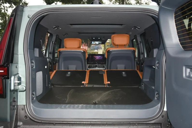 
								M-Hero 917 REEV full									