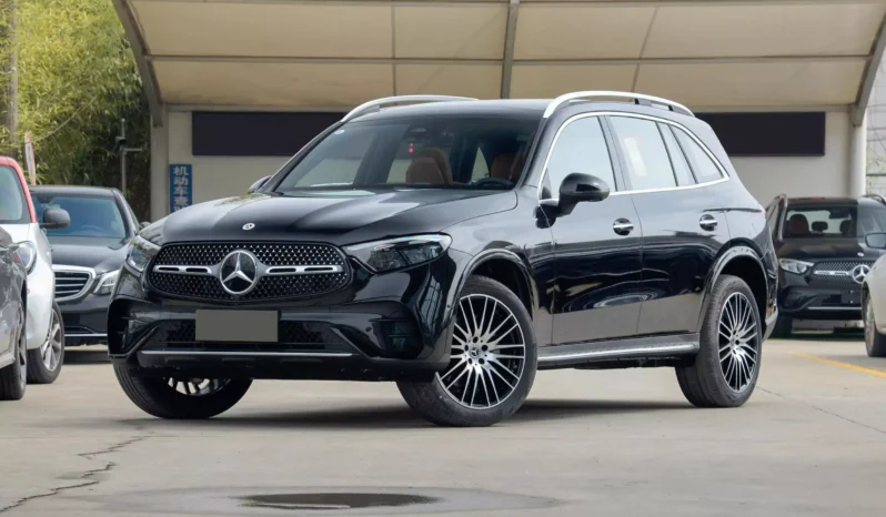 
								Mercedes-Benz GLC full									