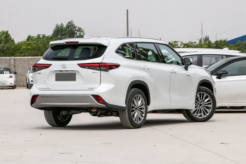 
								Toyota Highlander full									