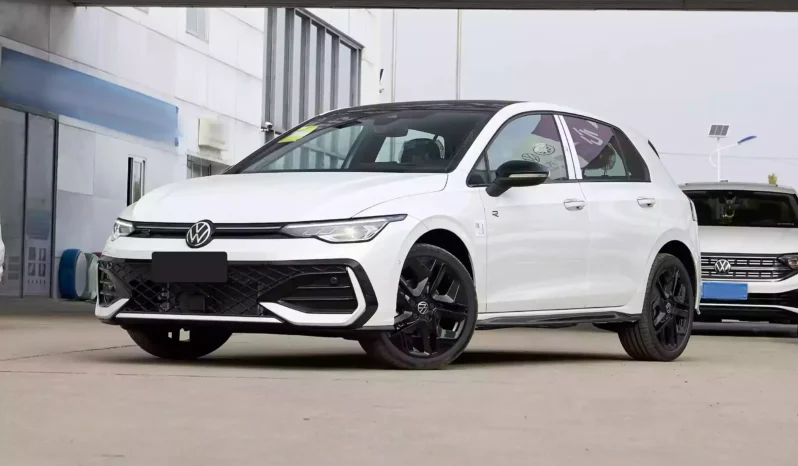 
								Volkswagen Golf full									