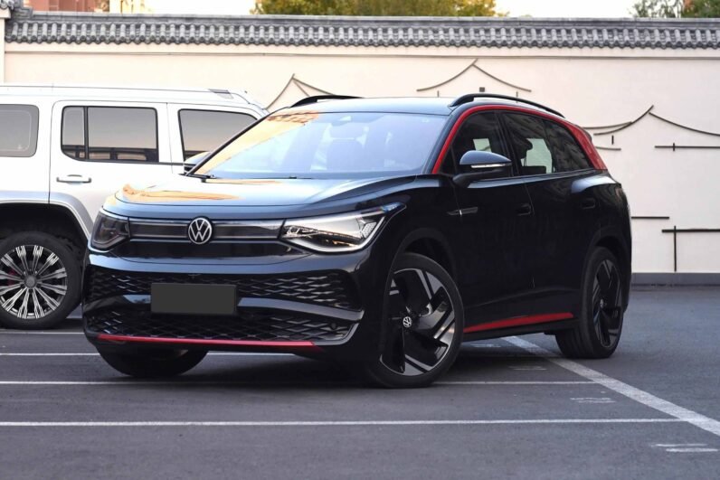 
								Volkswagen ID.6 X full									