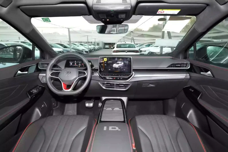 
								Volkswagen ID.6 X full									