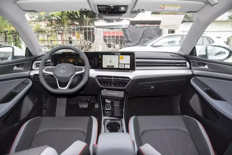 
								Volkswagen Lamando L full									