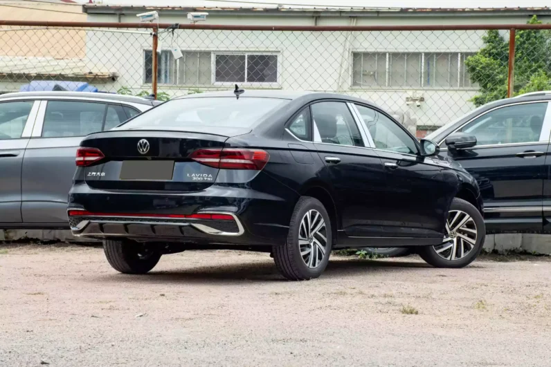 
								Volkswagen Lavida full									