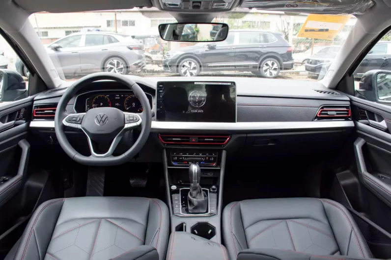 
								Volkswagen Lavida full									