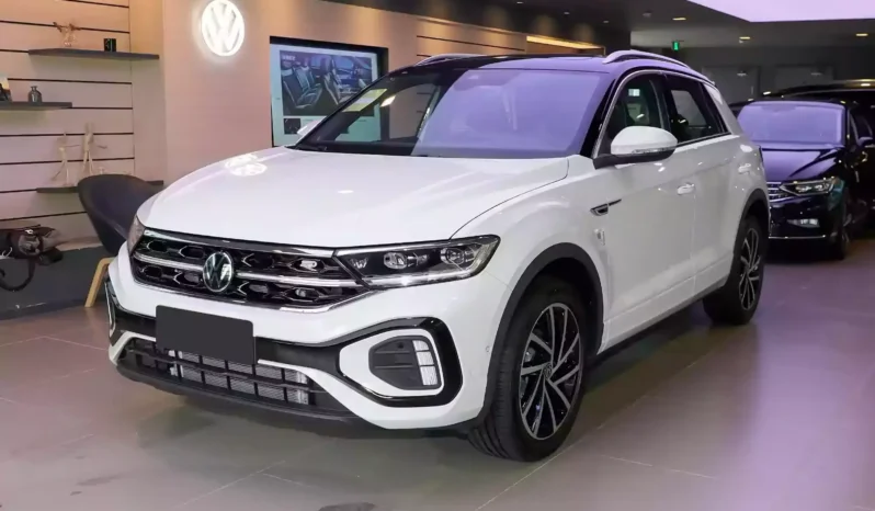 
								Volkswagen T-Roc full									