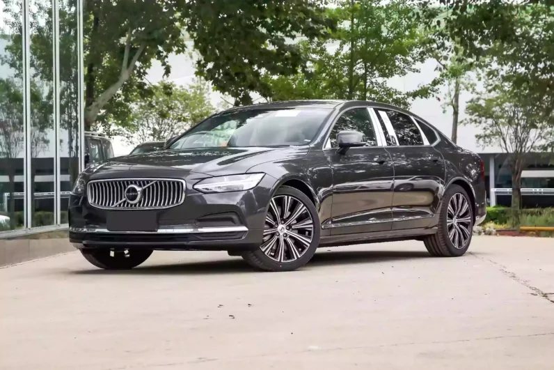 
								Volvo S90 full									
