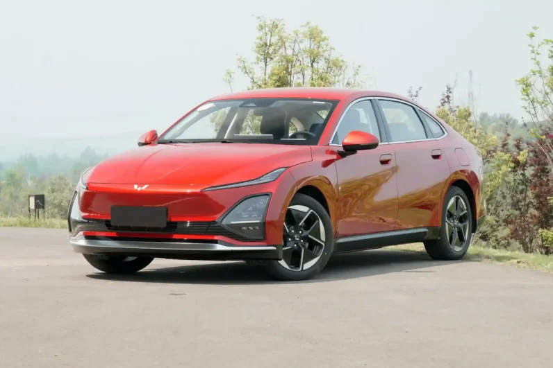 
								Wuling Xingguang EV full									